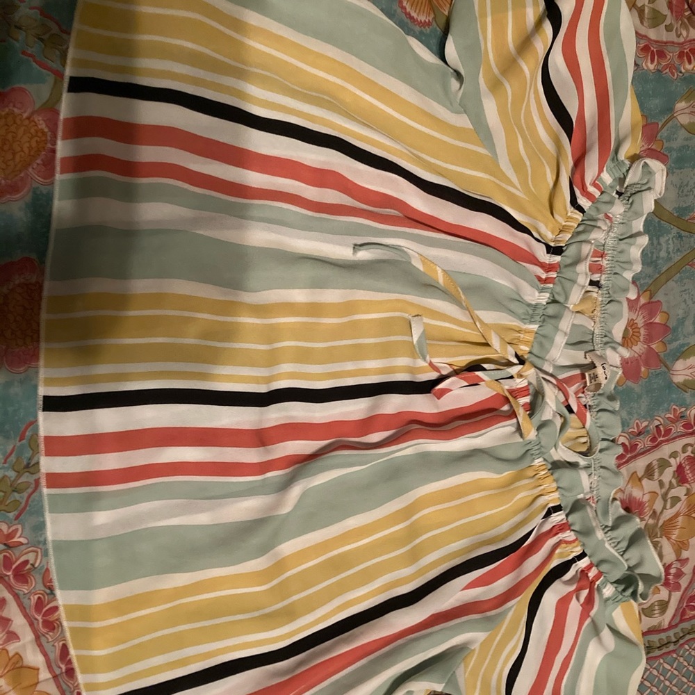 Women’s stripe shirt